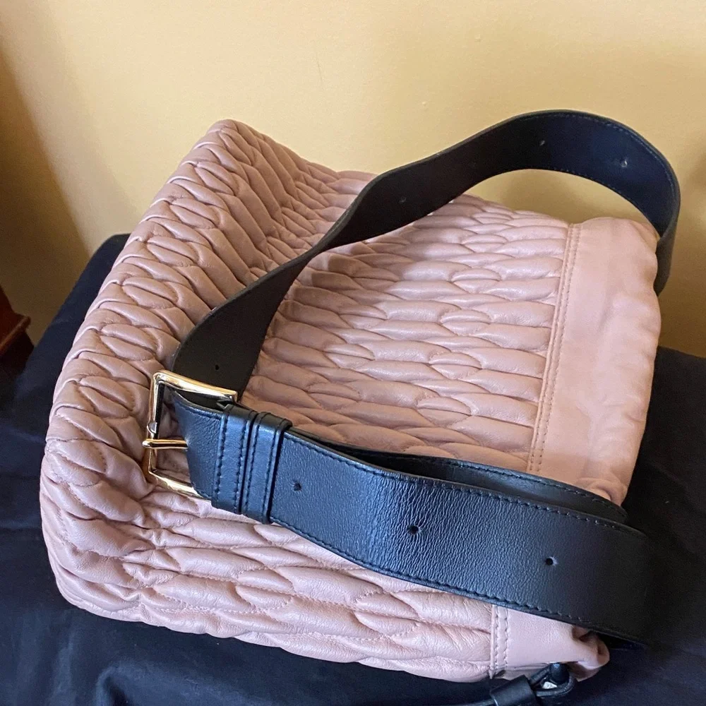 Furla Quilted Pink and Black Shoulder Bag🎄 - Picture 3 of 12